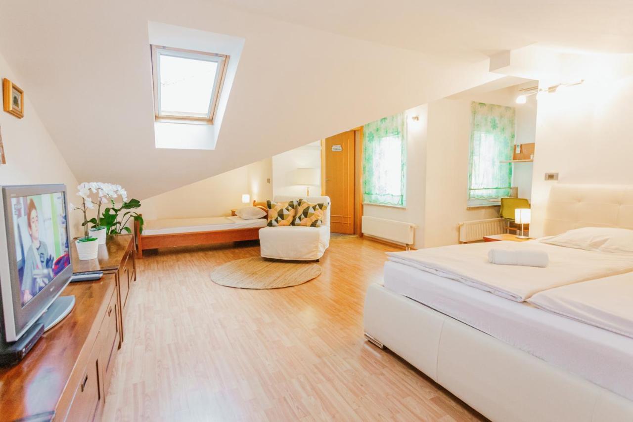 Apartma
